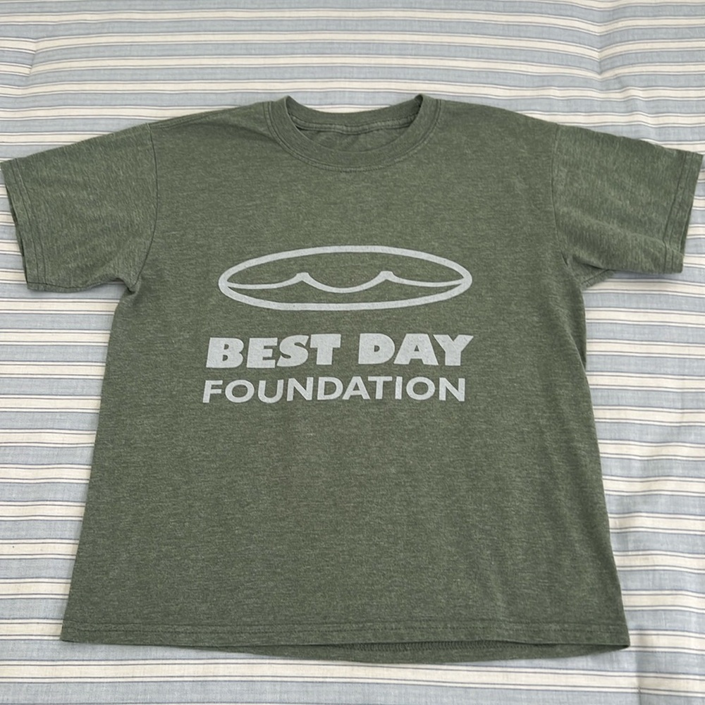 BEST DAY FOUNDATION tee. Size M